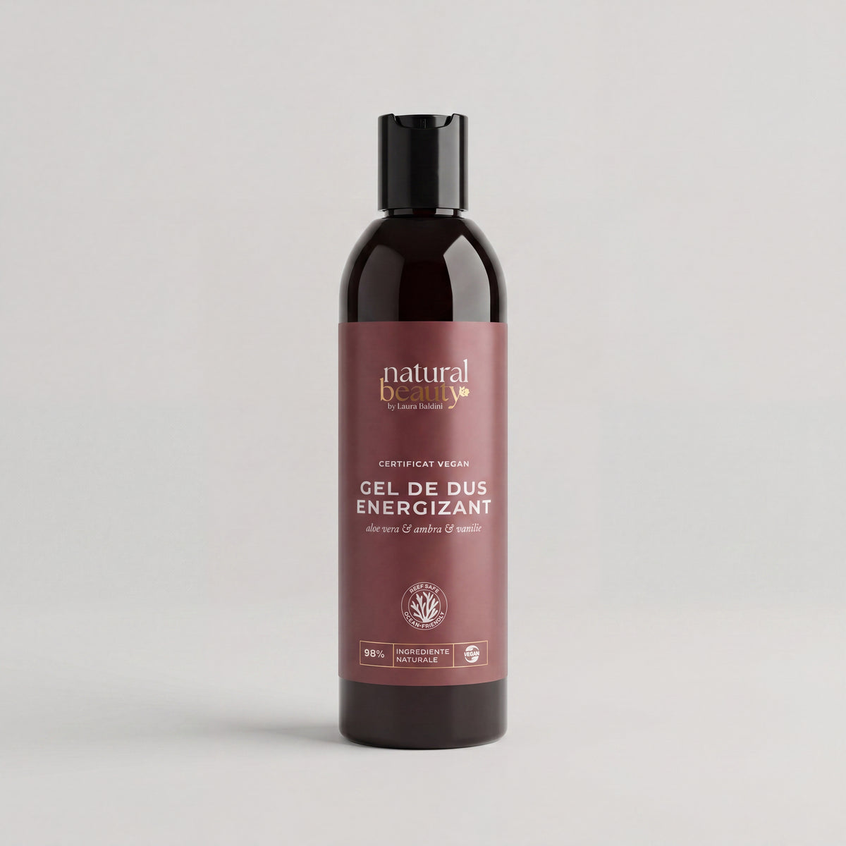 Flaconul Gelului de Duș Energizant cu aloe vera, ambră și vanilie, Natural Beauty by Laura Baldini, pe fundal neutru